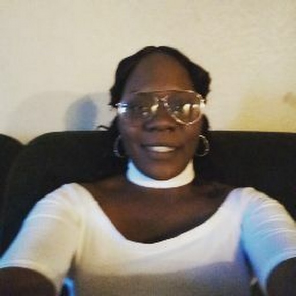 Meet your Posher, Ebony - Picture 1 of 1